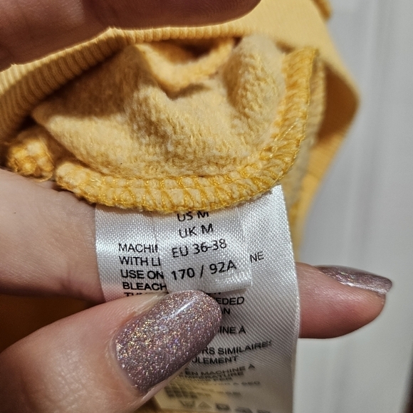 URBAN Outfitters Sun Yellow Crop Top Size Medium - Picture 4 of 7